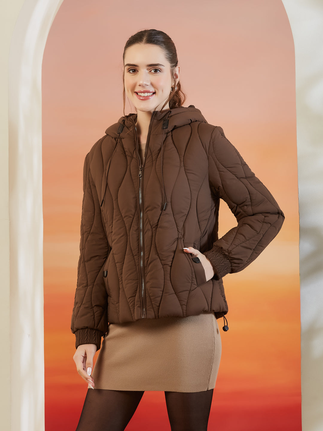 Latin Quarters Women's Brown Solid Full Sleeves Hooded Neck Casual Puffer Jacket