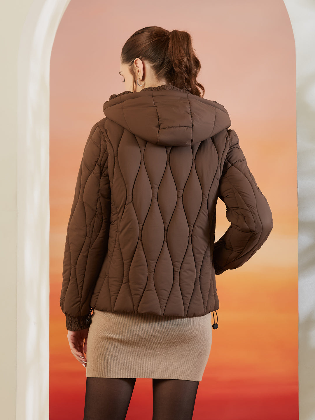 Latin Quarters Women's Brown Solid Full Sleeves Hooded Neck Casual Puffer Jacket