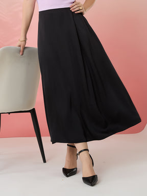 Latin Quarters Women's Black Solid Party A-Line High Rise Skirt