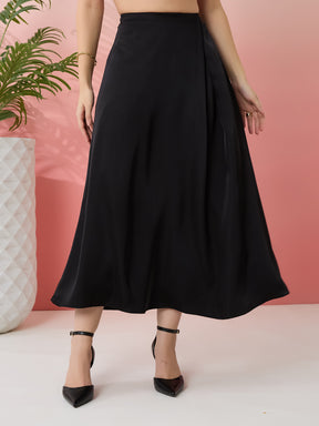 Latin Quarters Women's Black Solid Party A-Line High Rise Skirt
