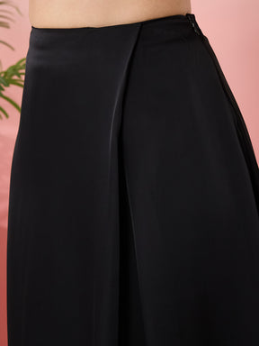 Latin Quarters Women's Black Solid Party A-Line High Rise Skirt
