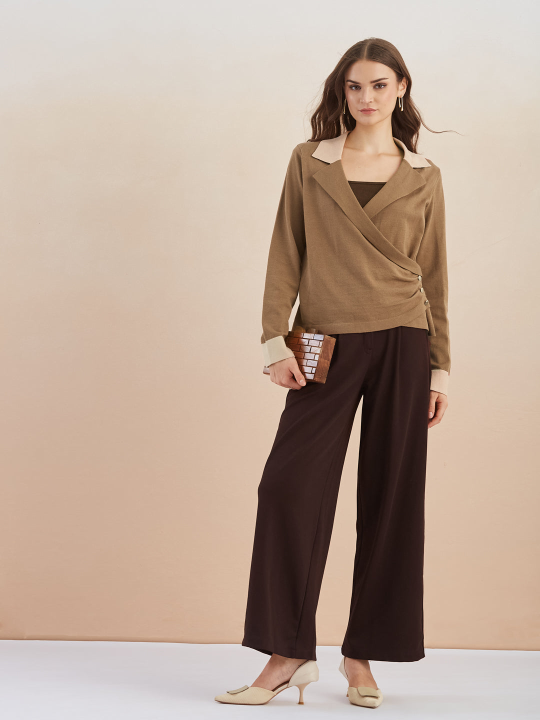 Latin Quarters Women's Brown Full Sleeves Spread Collar Solid Casual Regular Sweatshirt