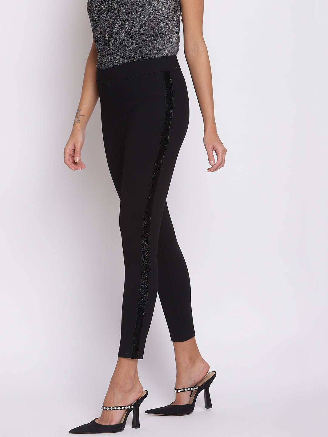 Black Mid-Rise Ankle-Length Leggings for Casual Wear