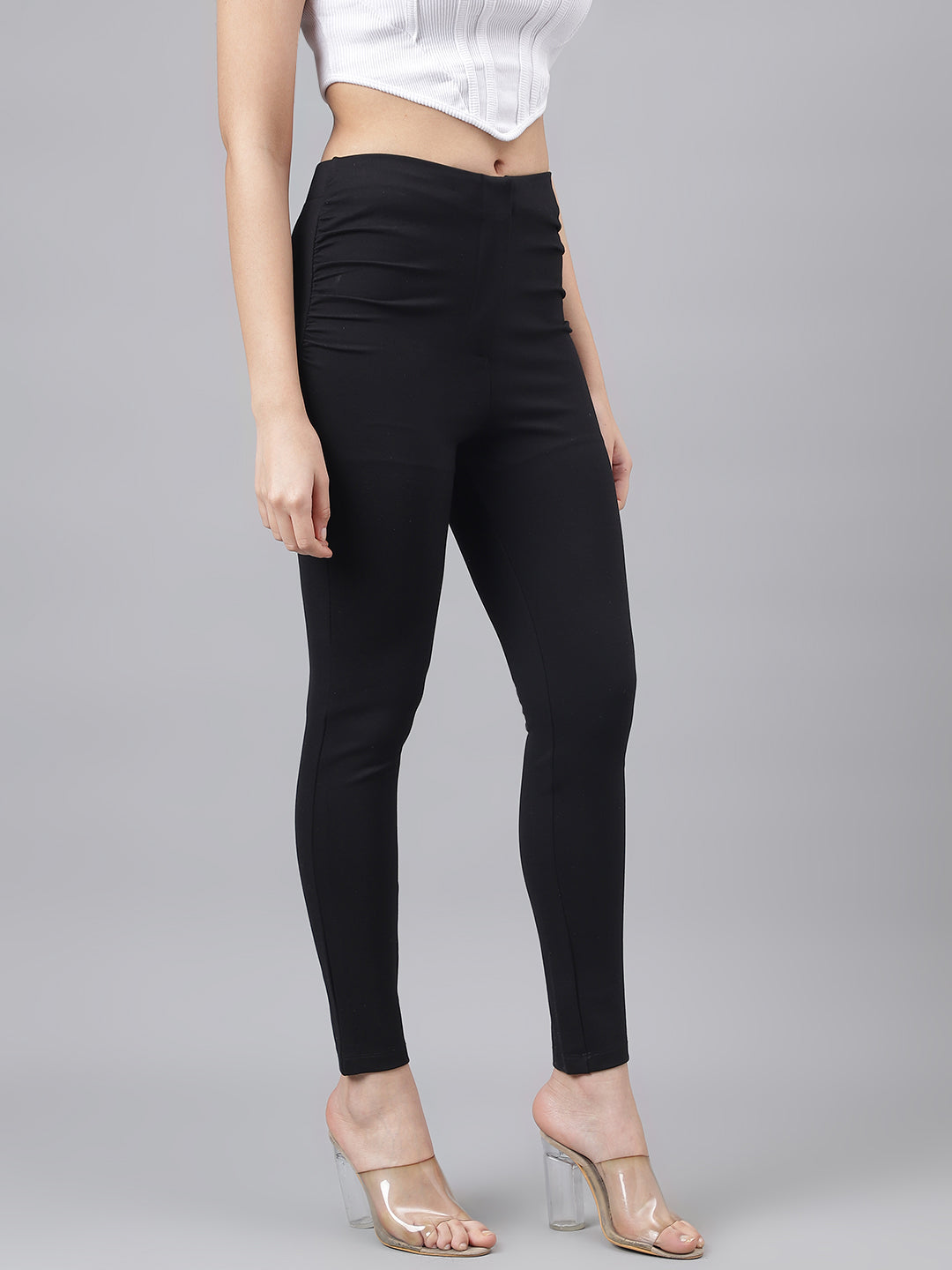 Women Black Slim-Fit Solid Jegging