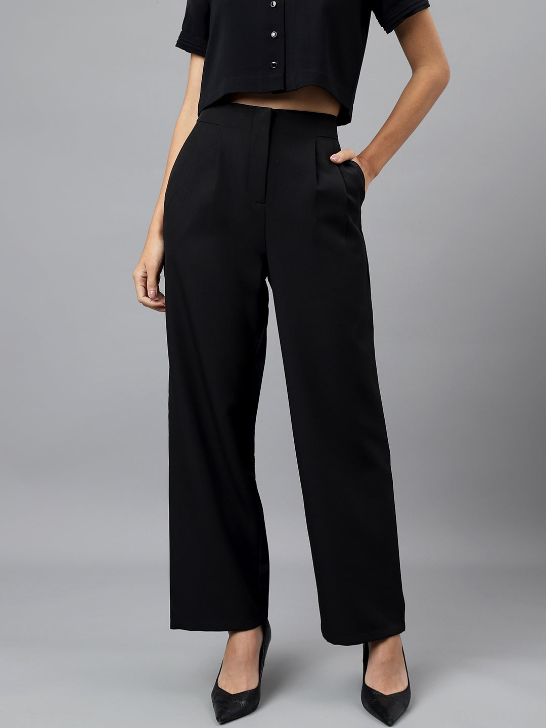 Black Solid Straight Pant