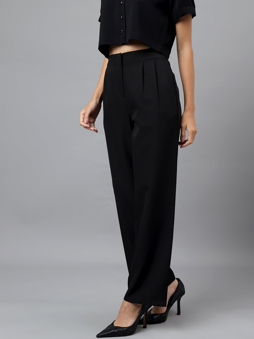 Black Solid Straight Pant