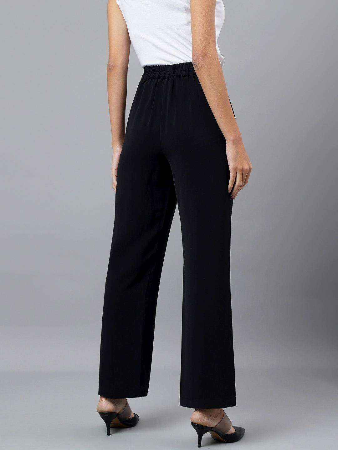 Women Black Solid Straight Pant