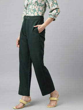 Latin Quarters Women's Green Solid Straight Fit High Rise Pant