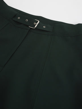 Latin Quarters Women's Green Solid Straight Fit High Rise Pant