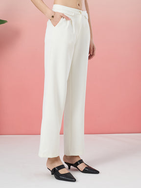 Latin Quarters Women's White Solid Casual Straight Fit High Rise Pant