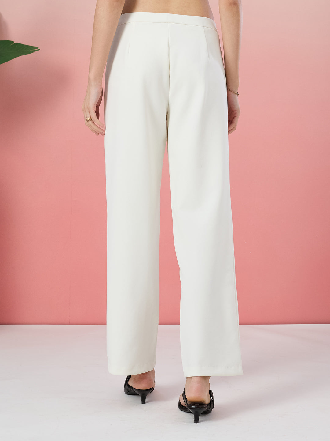 Latin Quarters Women's White Solid Casual Straight Fit High Rise Pant