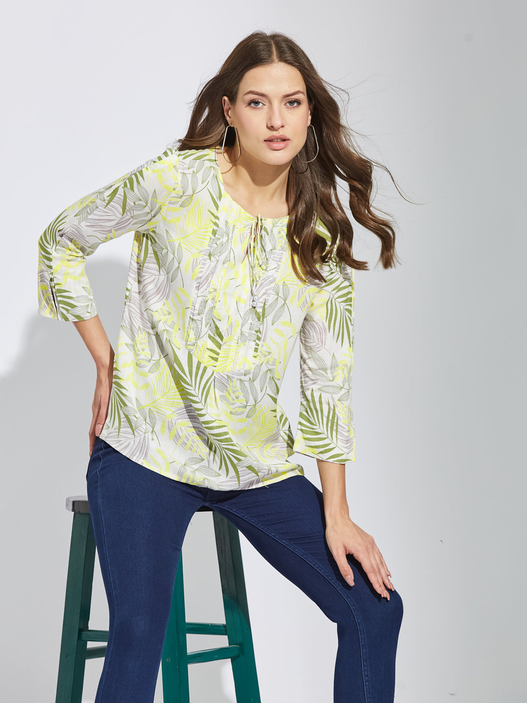 Latin Quarters Women Green Round Neck 3/4Th Sleeves Printed Tunic Blouse For Casual Wear