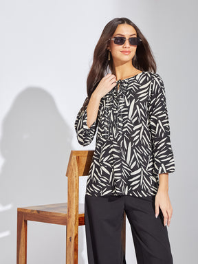 Latin Quarters Women Black Round Neck 3/4th Sleeves Printed Tunic Top For Casual