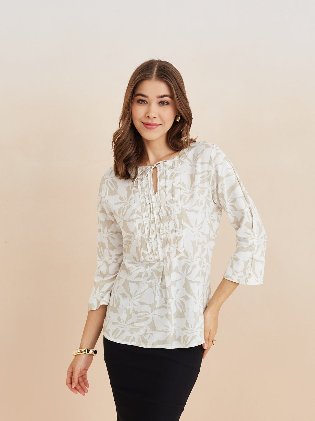 Latin Quarters Women'S Beige Tie-Up Neck 3/4Th Sleeves Printed Casual Tunic