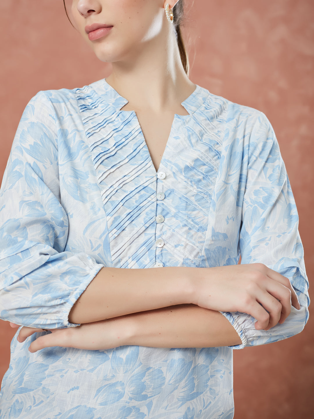 Latin Quarters Women's Blue 3/4Th Sleeves Printed V-Neck Casual Tunic