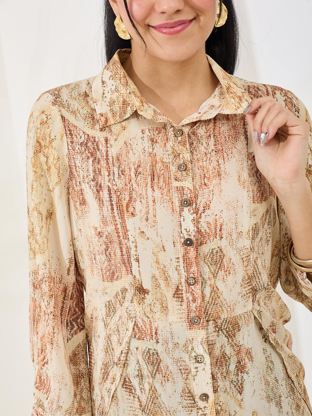 Latin Quarters Women's Beige Printed 3/4th Sleeve Collar Neck Casual Shirt