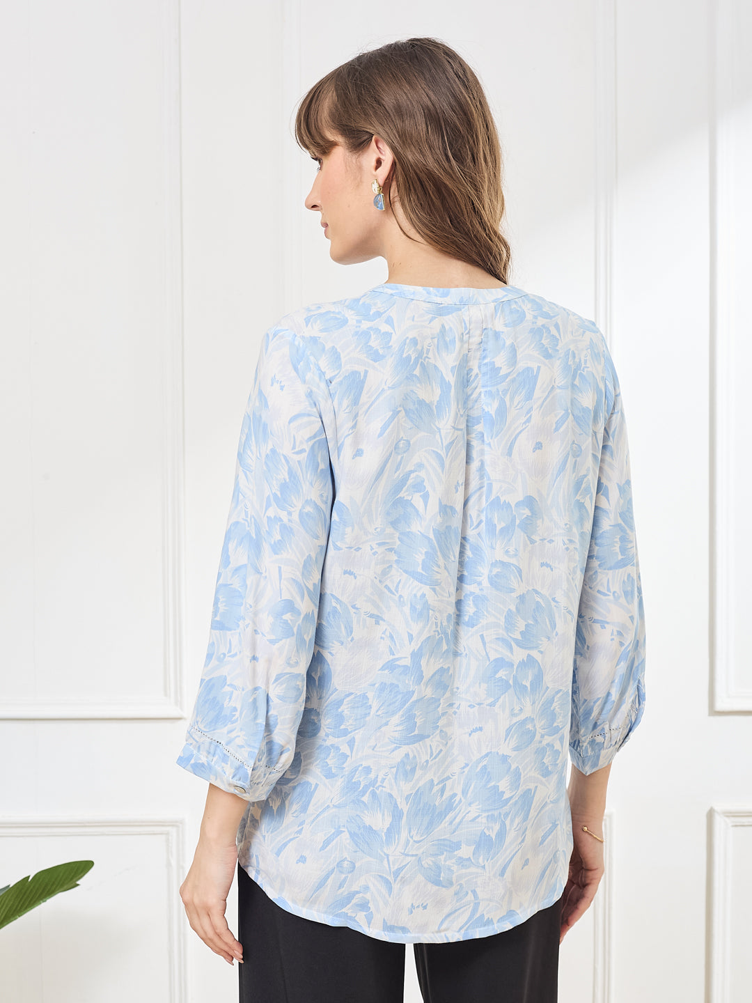 Latin Quarters Women's Blue 3/4th Sleeves V-Neck Casual Printed Tunic