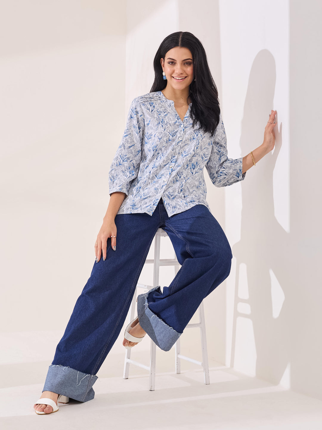 Latin Quarters Women's Blue Printed 3/4th Sleeve V-Neck Casual Tunic