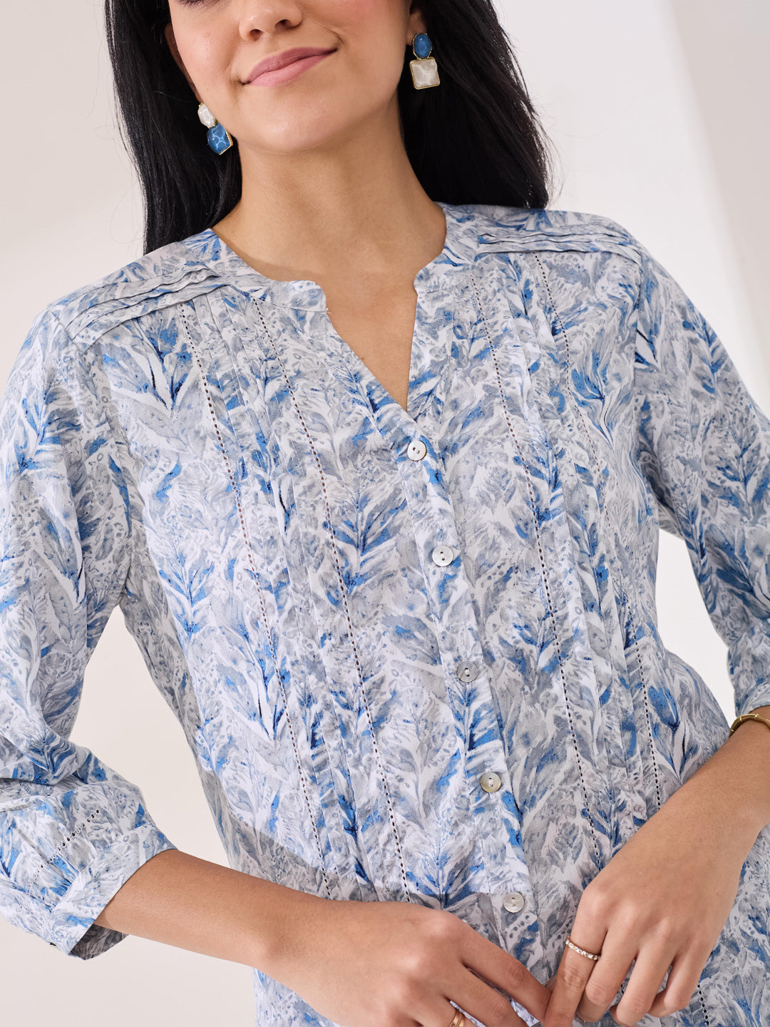Latin Quarters Women's Blue Printed 3/4th Sleeve V-Neck Casual Tunic