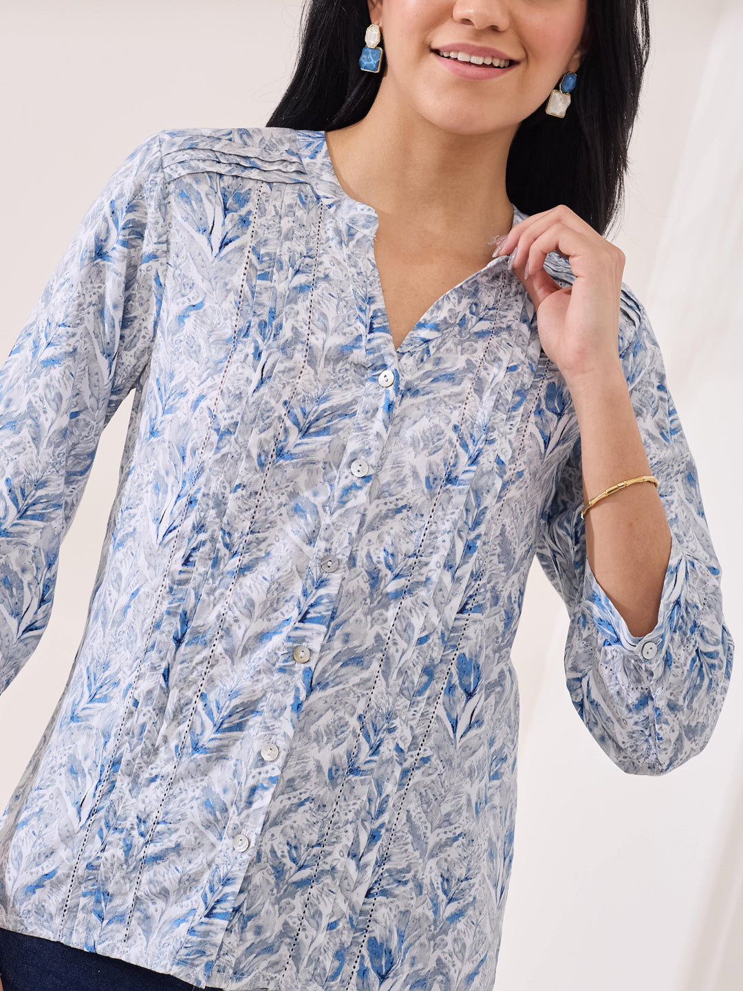 Latin Quarters Women's Blue Printed 3/4th Sleeve V-Neck Casual Tunic