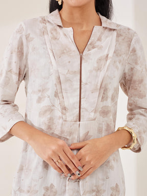 Latin Quarters Women's Beige Printed 3/4th Sleeve Collar Neck Casual Tunic