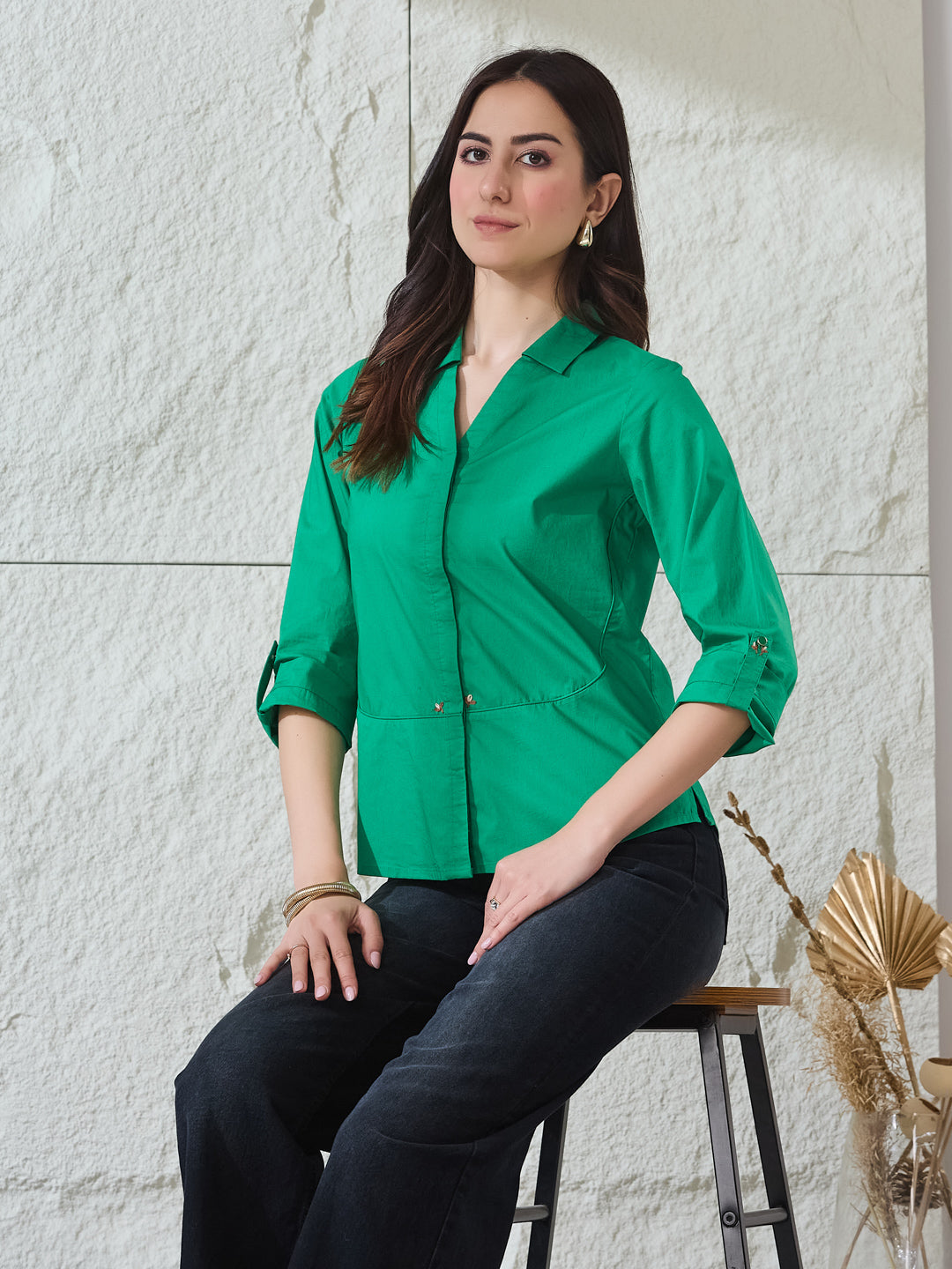 Latin Quarters Women's Green Solid 3/4Th Sleeves Collared Casual Shirt