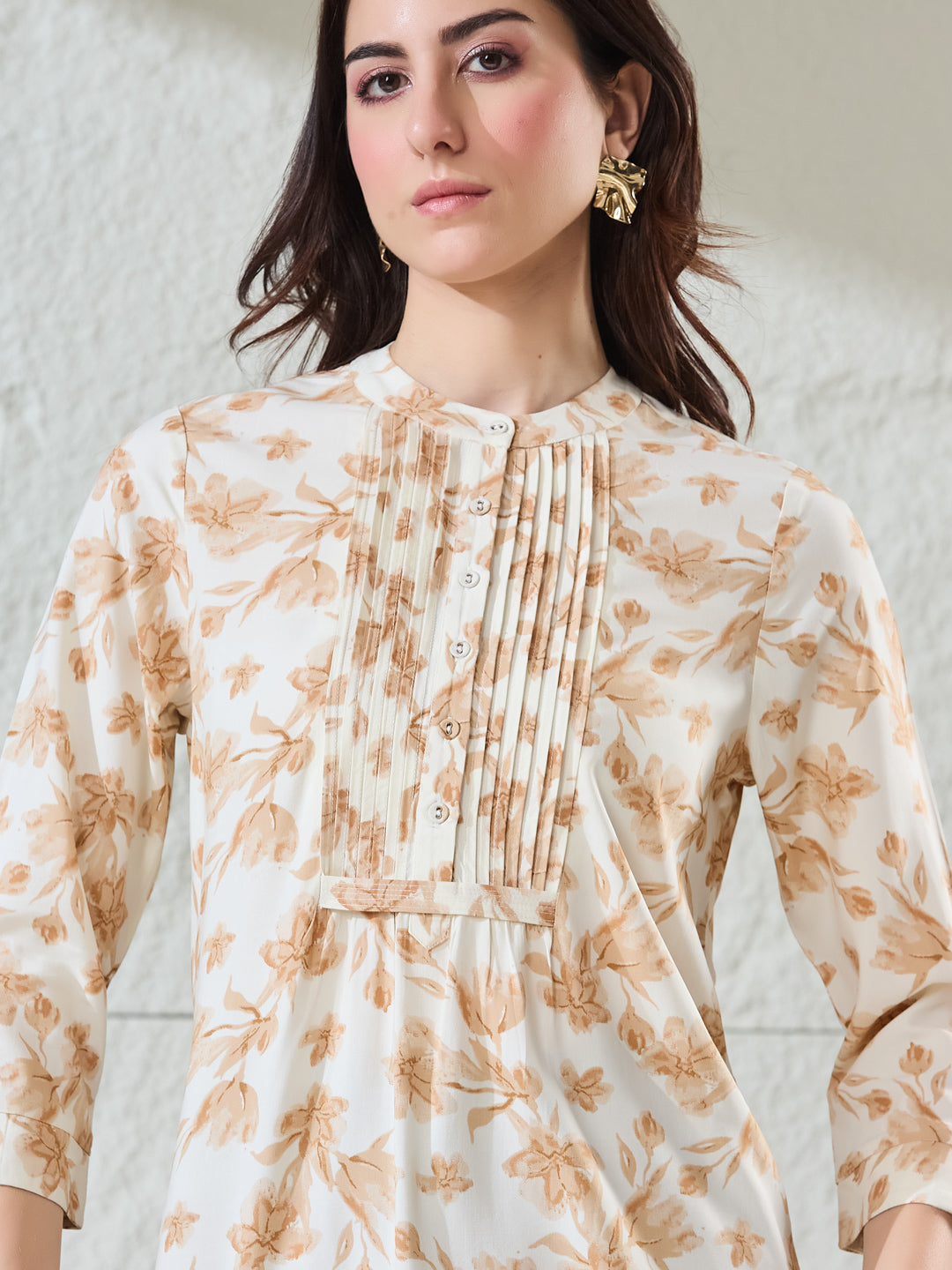 Latin Quarters Women's Beige Printed 3/4Th Sleeves Mandarin Collar Casual Tunic