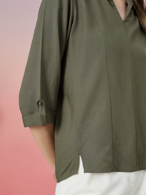 Latin Quarters Women's Green Solid 3/4th Sleeve Collar Neck Casual Tunic