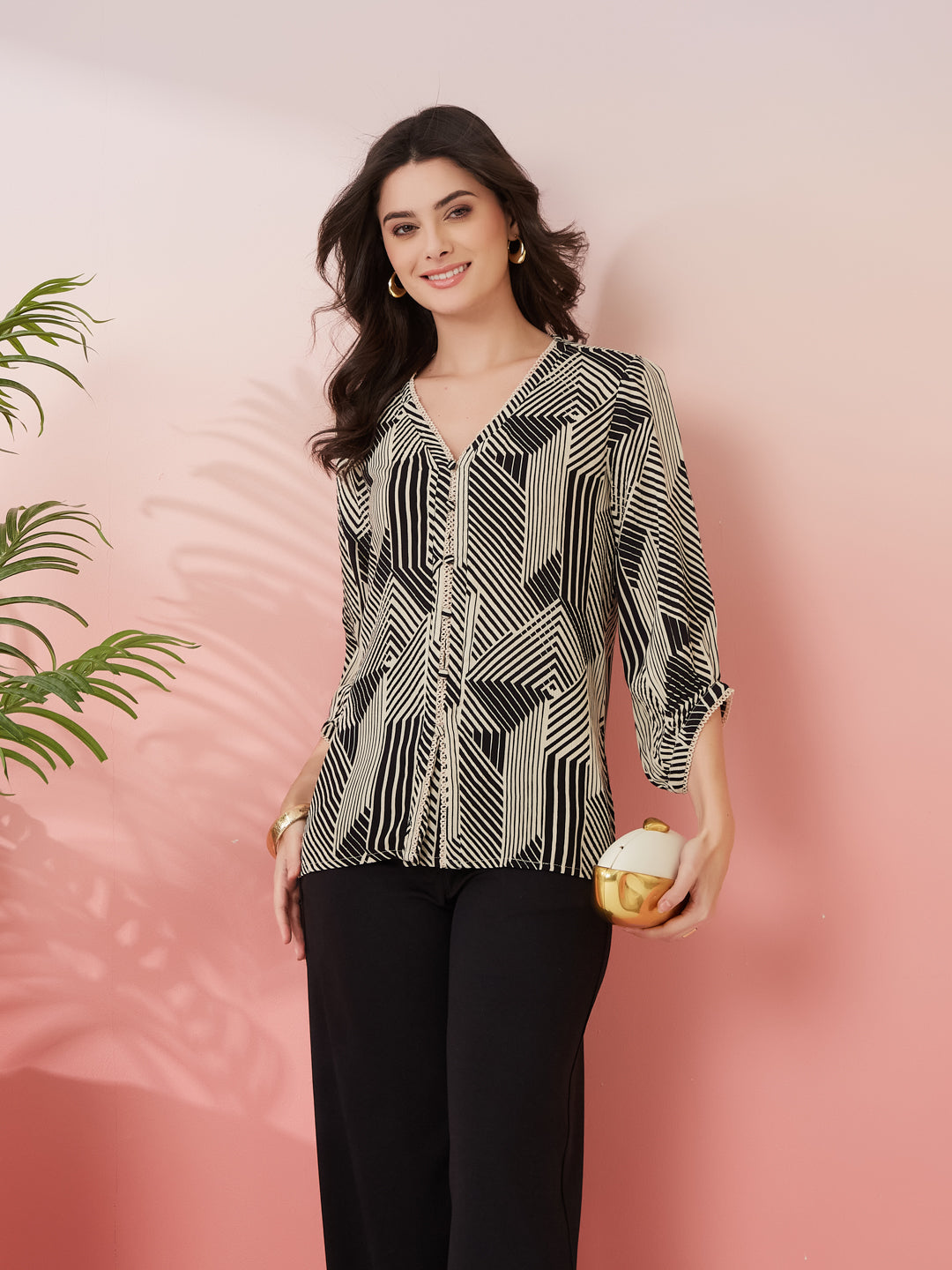 Latin Quarters Women's Black Printed V-Neck 3/4th Sleeves Casual Tunic