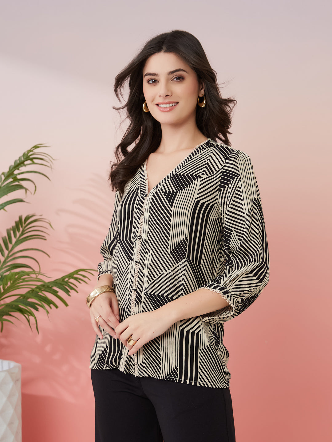 Latin Quarters Women's Black Printed V-Neck 3/4th Sleeves Casual Tunic