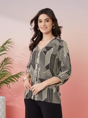 Latin Quarters Women's Black Printed V-Neck 3/4th Sleeves Casual Tunic