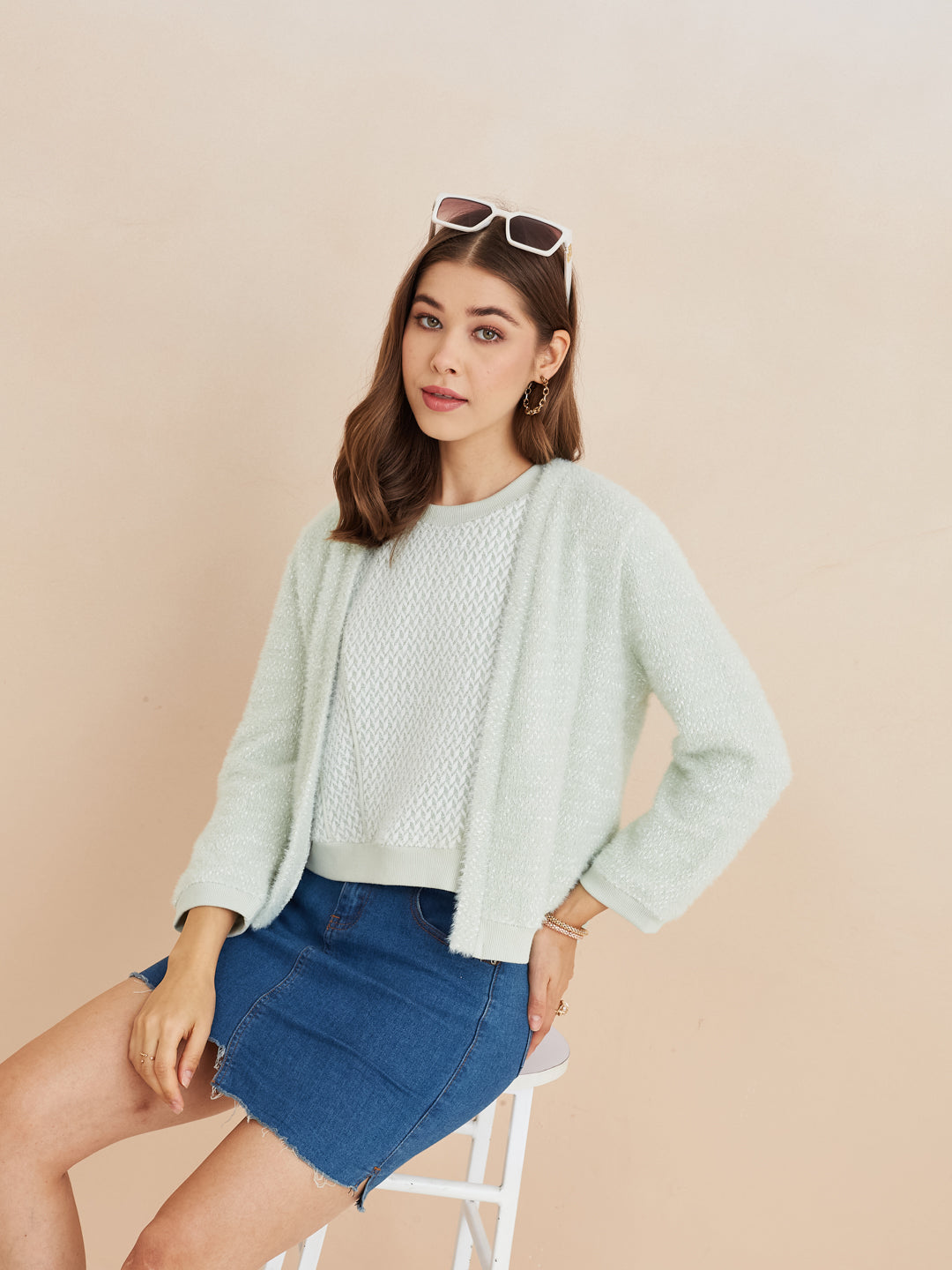 Latin Quarters Women'S Green Round Neck Full Sleeves Self Design Casual Sweatshirt Shrug Set