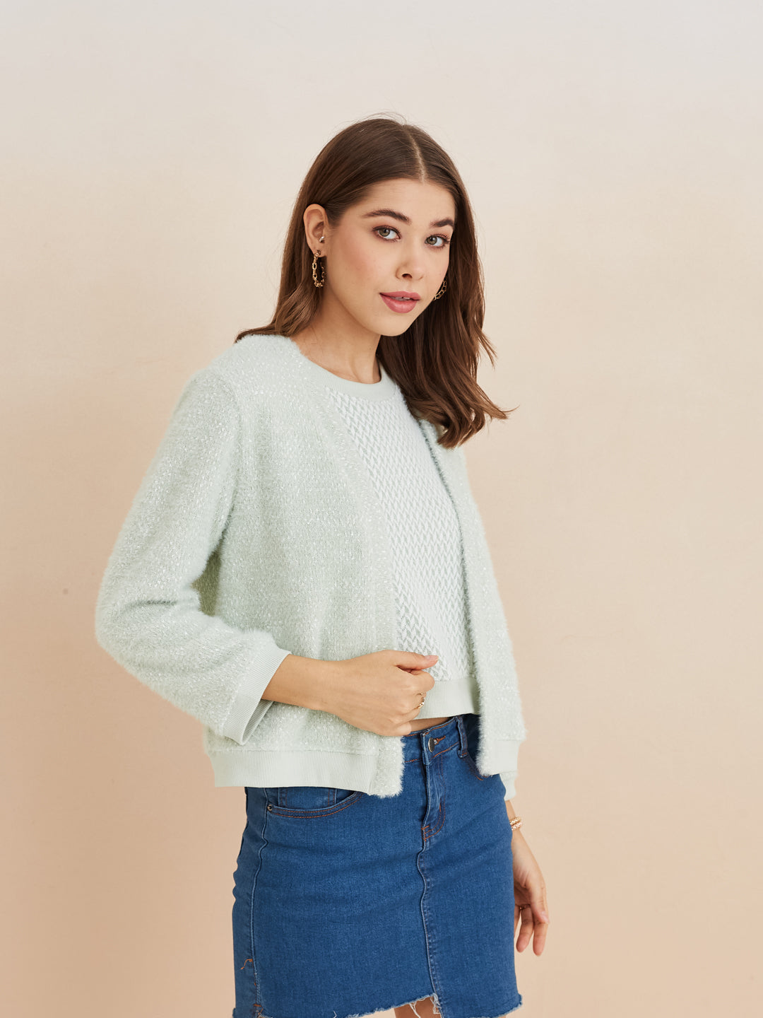 Latin Quarters Women'S Green Round Neck Full Sleeves Self Design Casual Sweatshirt Shrug Set