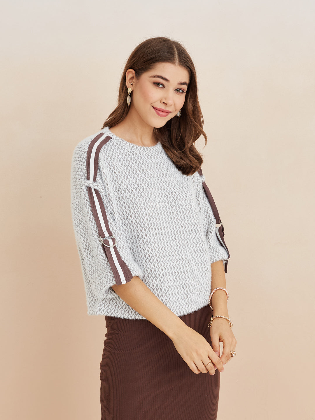 Latin Quarters Women'S Grey Round Neck 3/4Th Sleeves Self Design Casual Sweatshirt