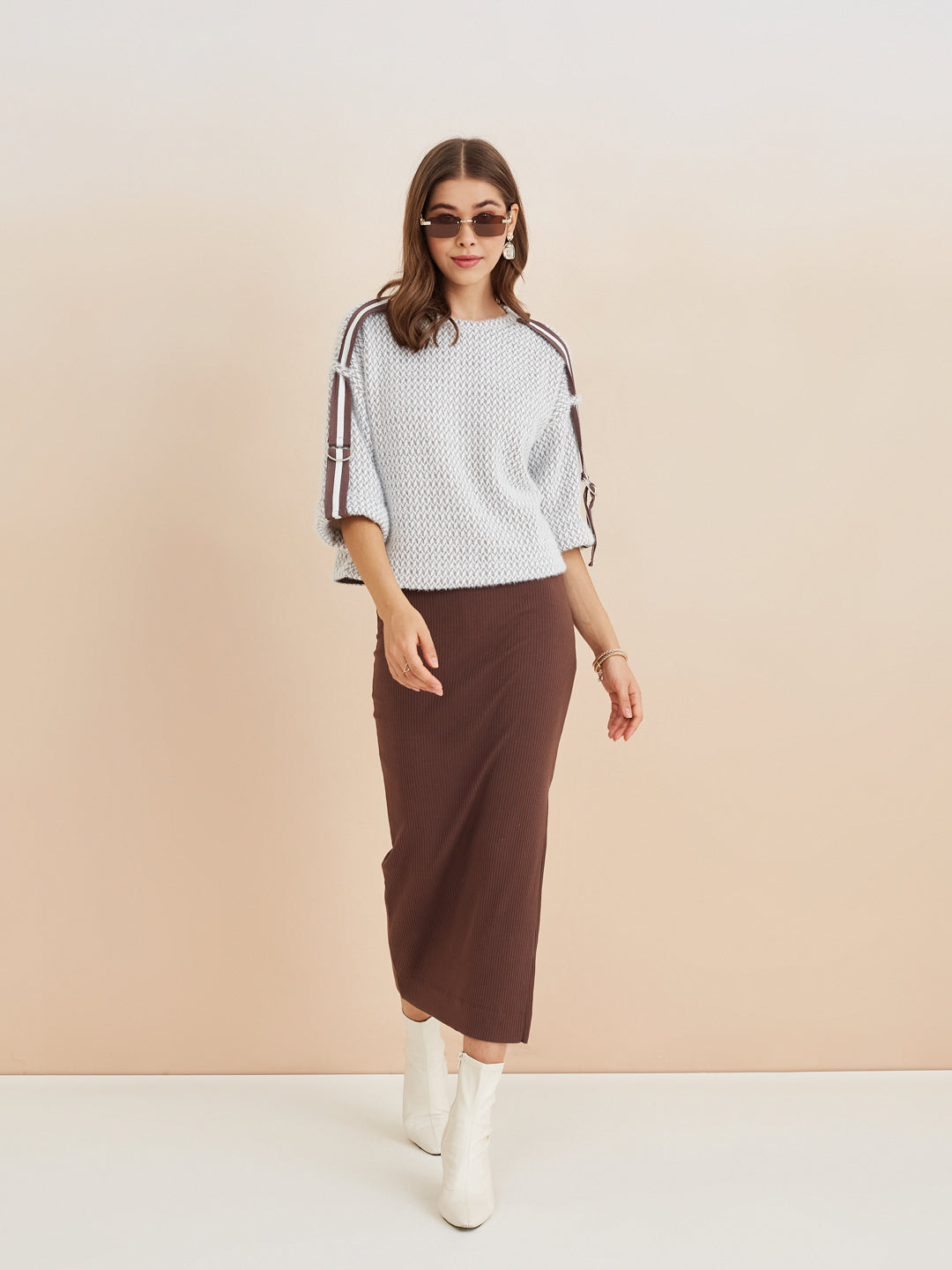 Latin Quarters Women'S Grey Round Neck 3/4Th Sleeves Self Design Casual Sweatshirt