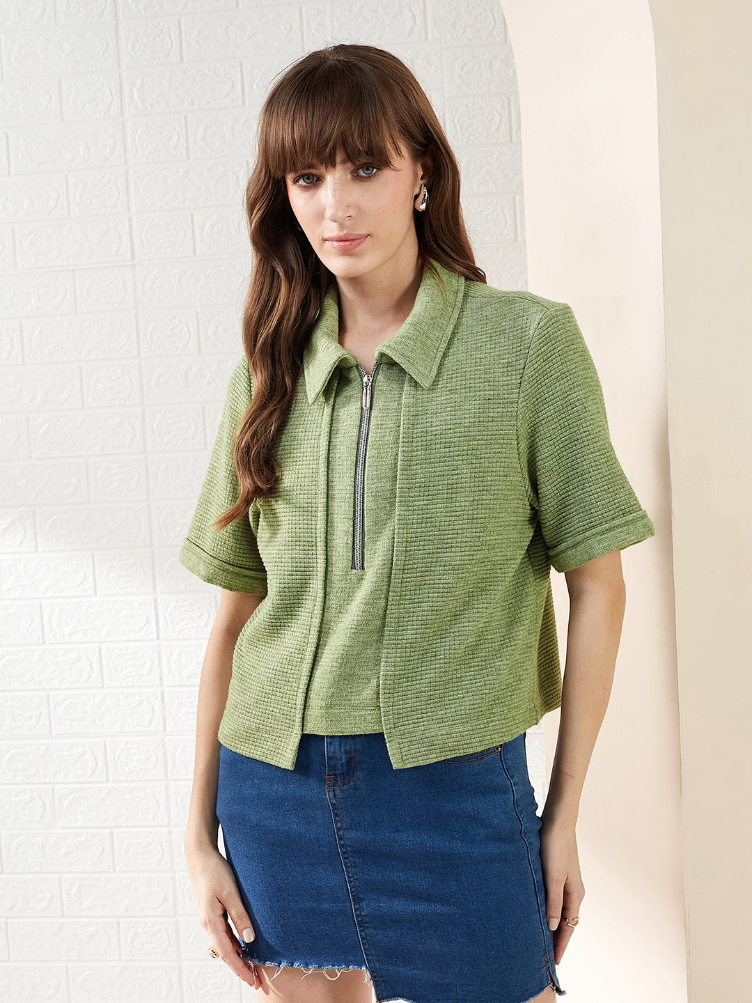 Latin Quarters Women's Green Half Sleeves Collared Self Design Casual Crop Top