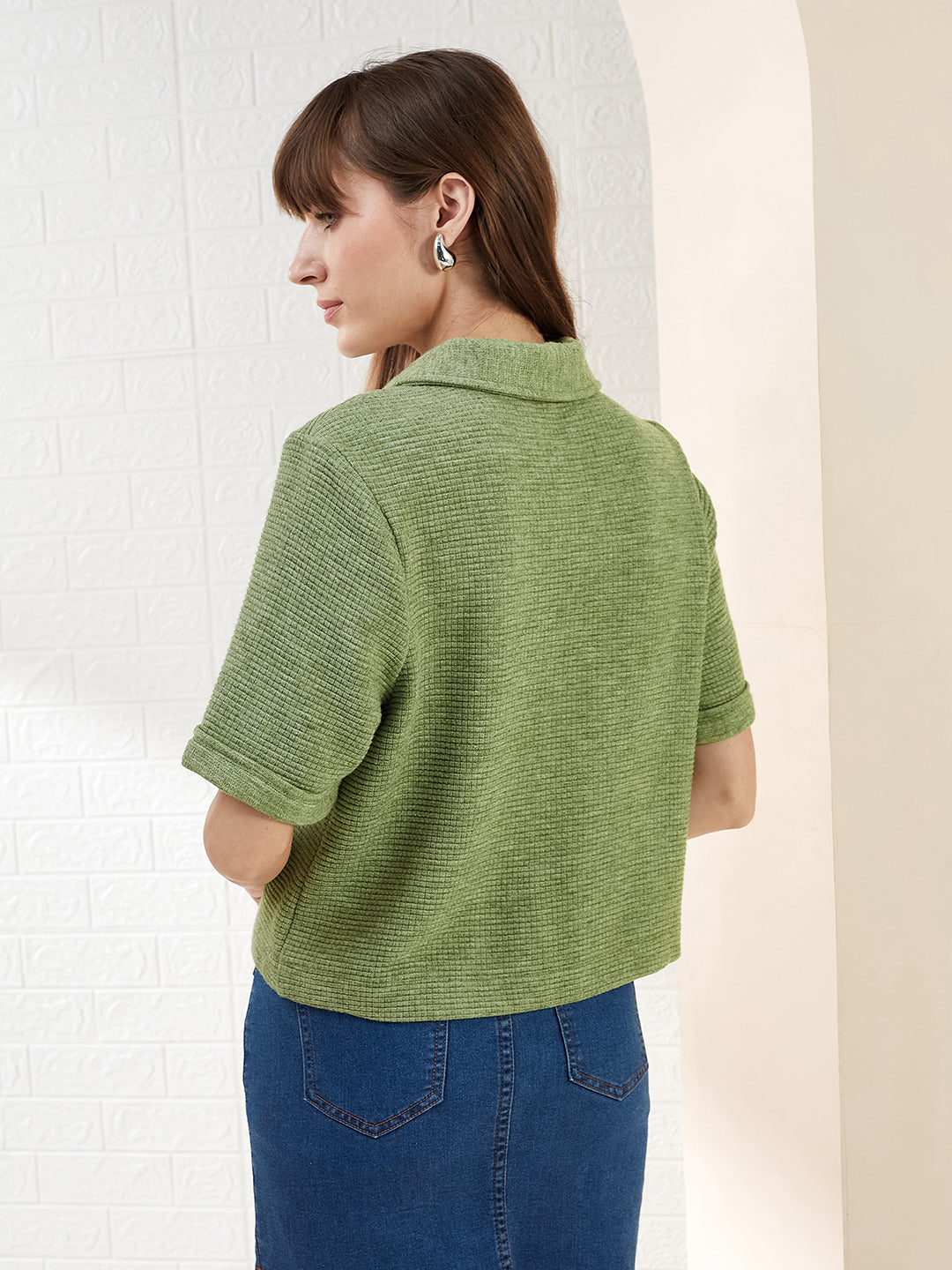 Latin Quarters Women's Green Half Sleeves Collared Self Design Casual Crop Top