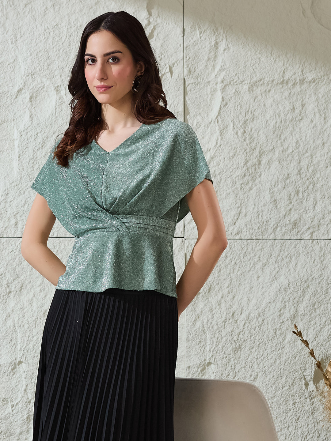 Latin Quarters Women's Green Shimmer Cap Sleeves V-Neck Party Peplum Top