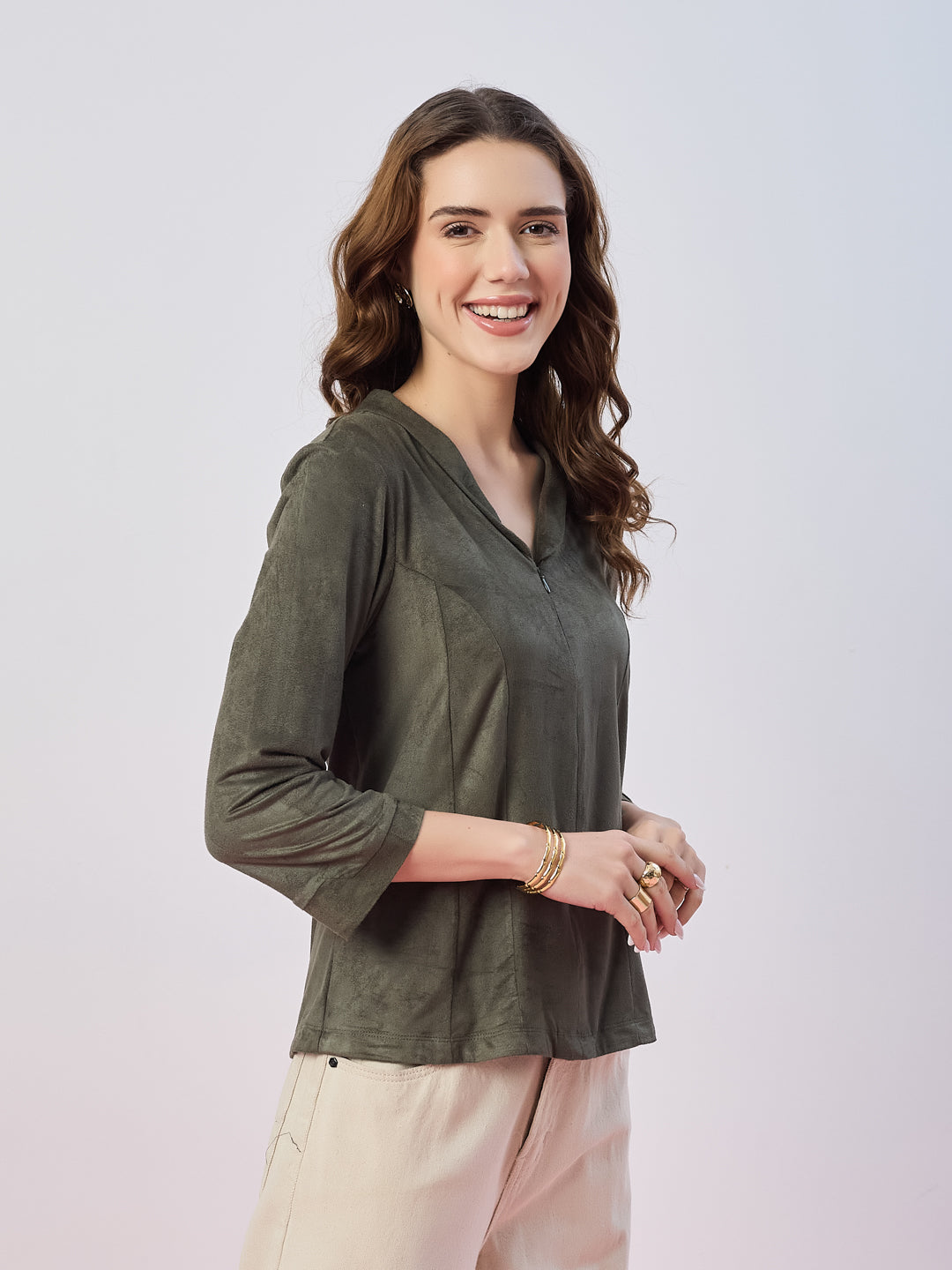 Latin Quarters Women's Green Solid 3/4th Sleeves V-Neck Casual Top
