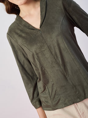 Latin Quarters Women's Green Solid 3/4th Sleeves V-Neck Casual Top