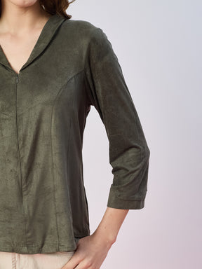 Latin Quarters Women's Green Solid 3/4th Sleeves V-Neck Casual Top