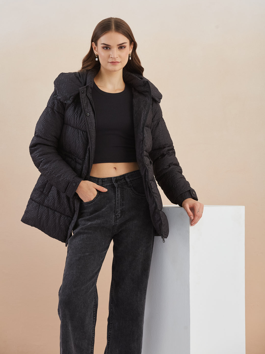 Latin Quarters Women Black Textured Detachable Hooded Full Sleeve Casual Puffer Jacket