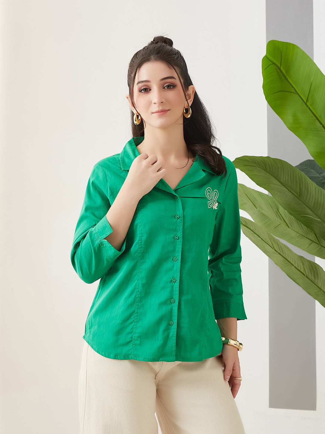 Latin Quarters Women Green Solid 3/4th Sleeves Collar Neck Casual Shirt