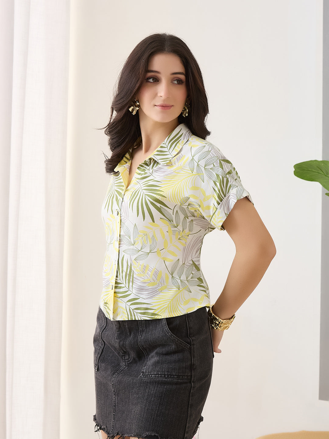 Latin Quarters Women Green Printed Cap Sleeves Casual Shirt