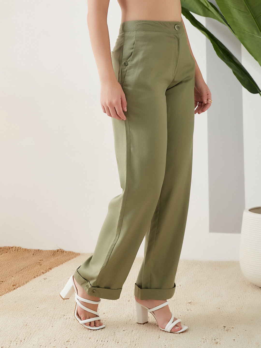 Latin Quarters Women Green Solid High Rise Casual Pant