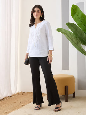 Latin Quarters Women White Solid 3/4th Sleeves V-Neck Casual Tunic