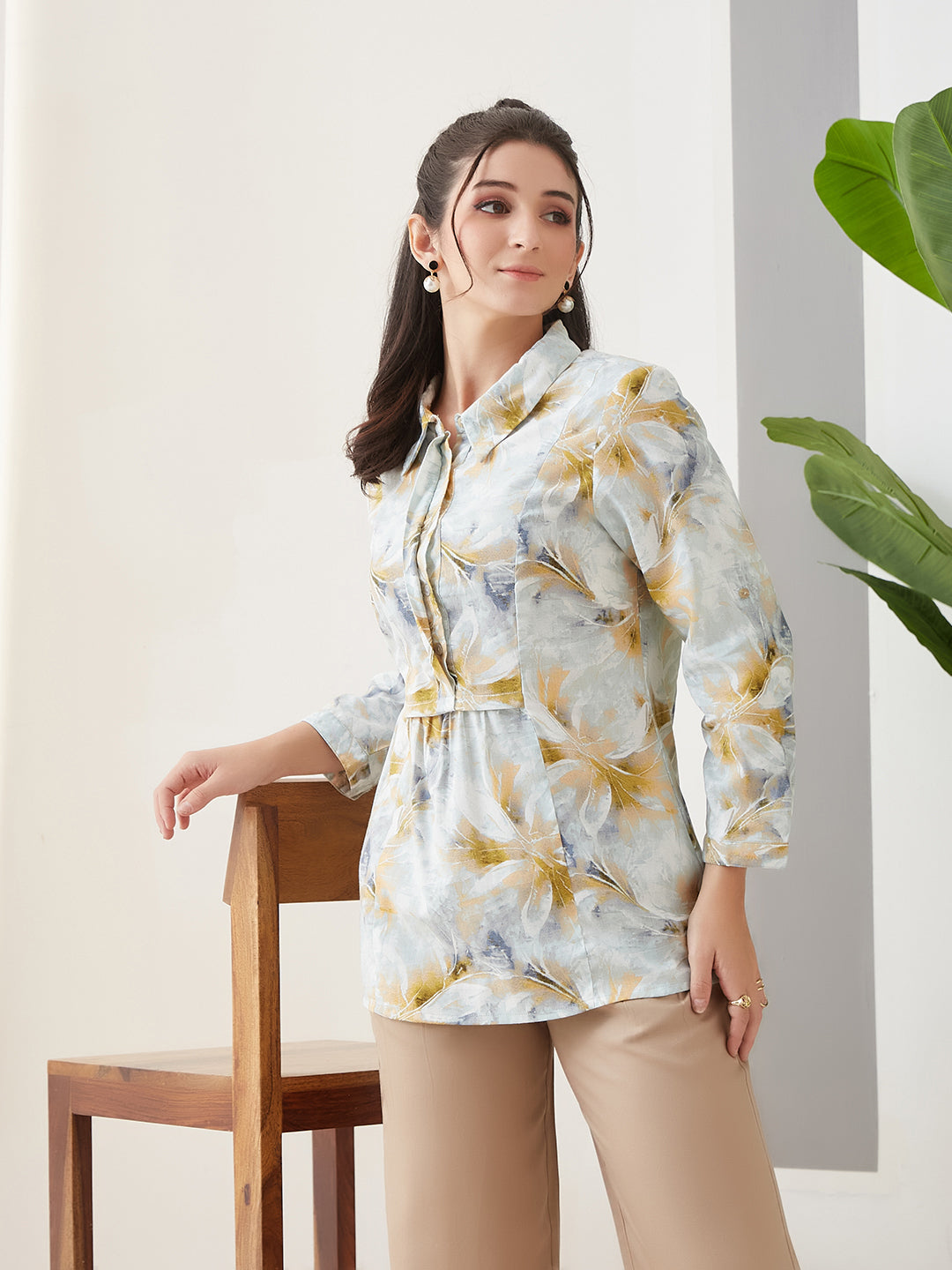 Latin Quarters Women Grey Printed 3/4th Sleeves Collar Neck Casual Tunic