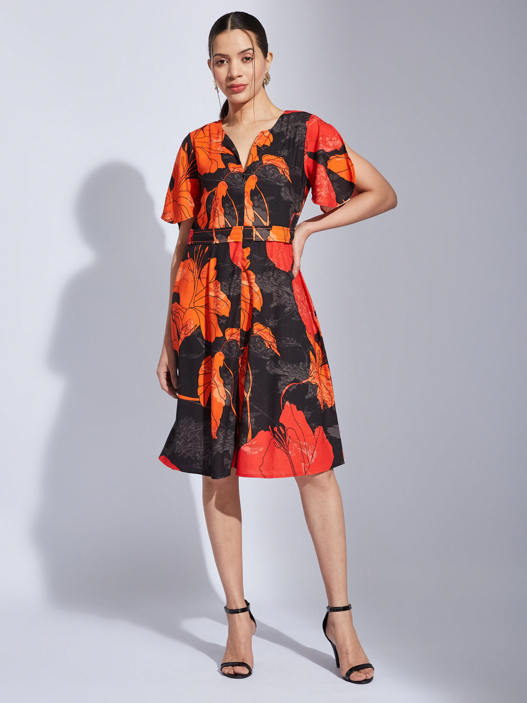 Latin Quarters Women Black V-Neck Short Sleeve Printed A-Line Dress For Casual Wear