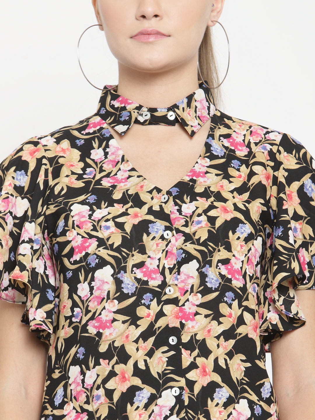 Print Blouse With Neck Cut