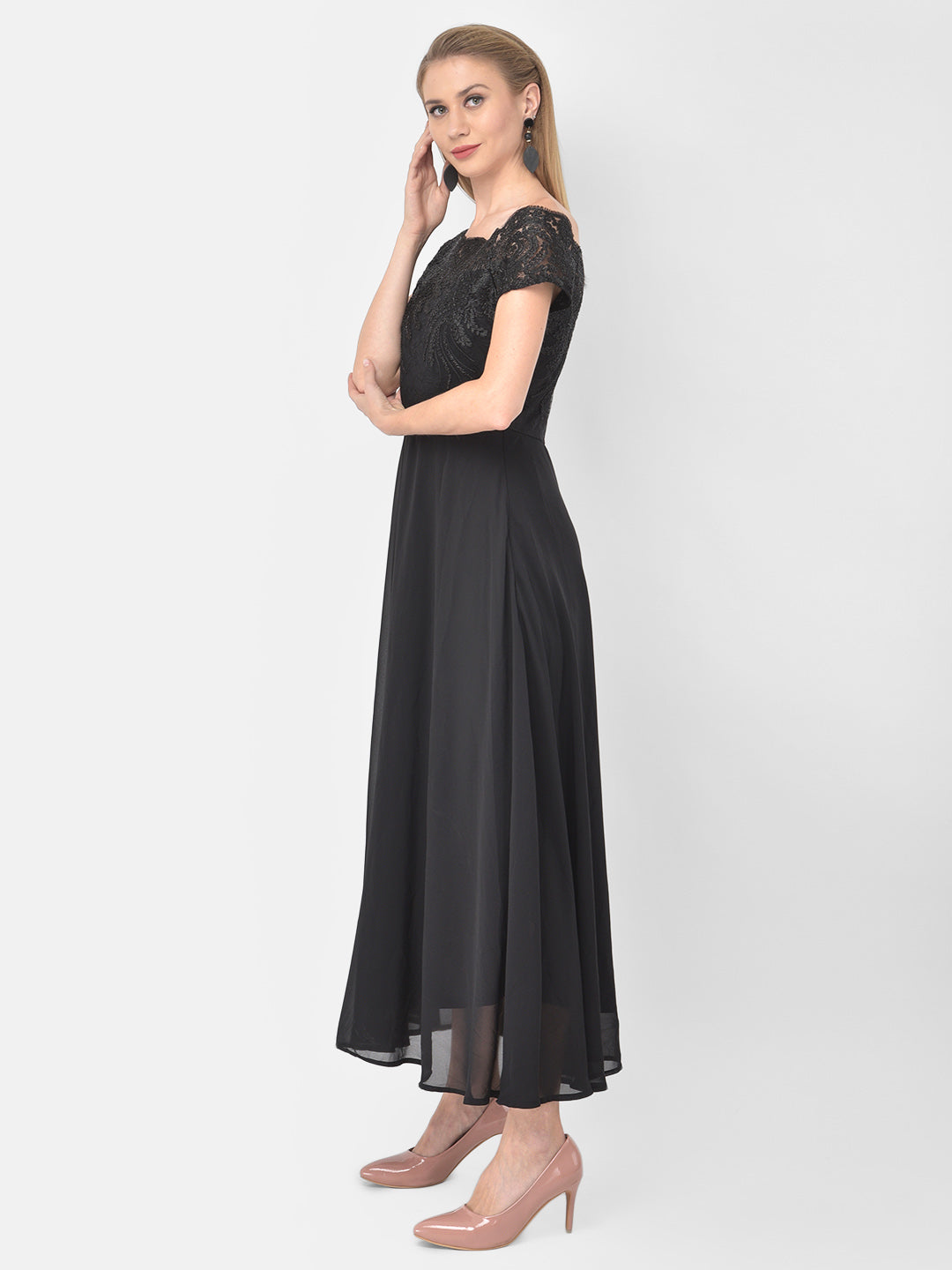 Black Cap Sleeve Maxi Dress With Lace